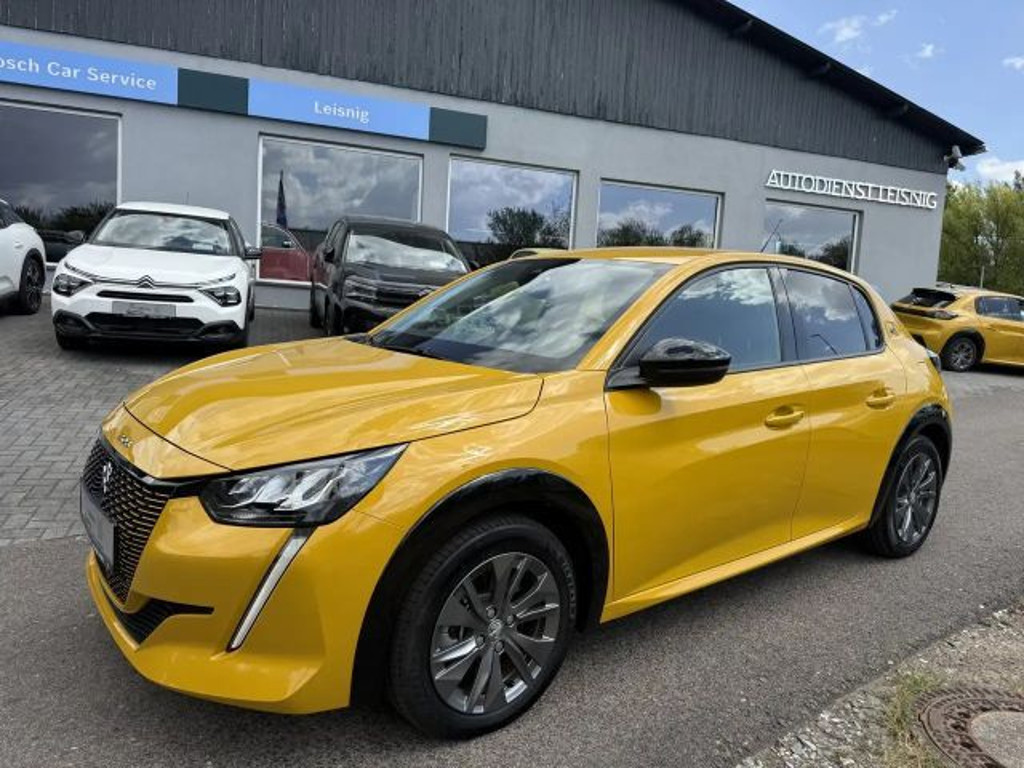 Peugeot e-208