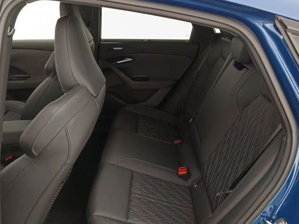 Audi SQ6 e-tron