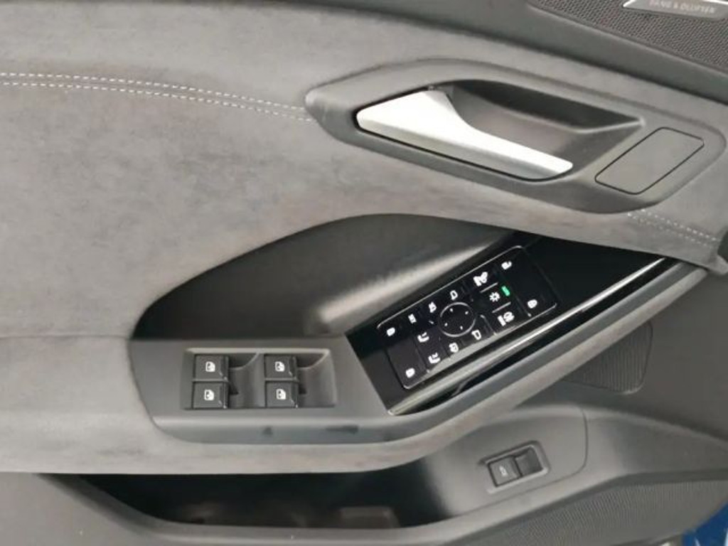 Audi SQ6 e-tron