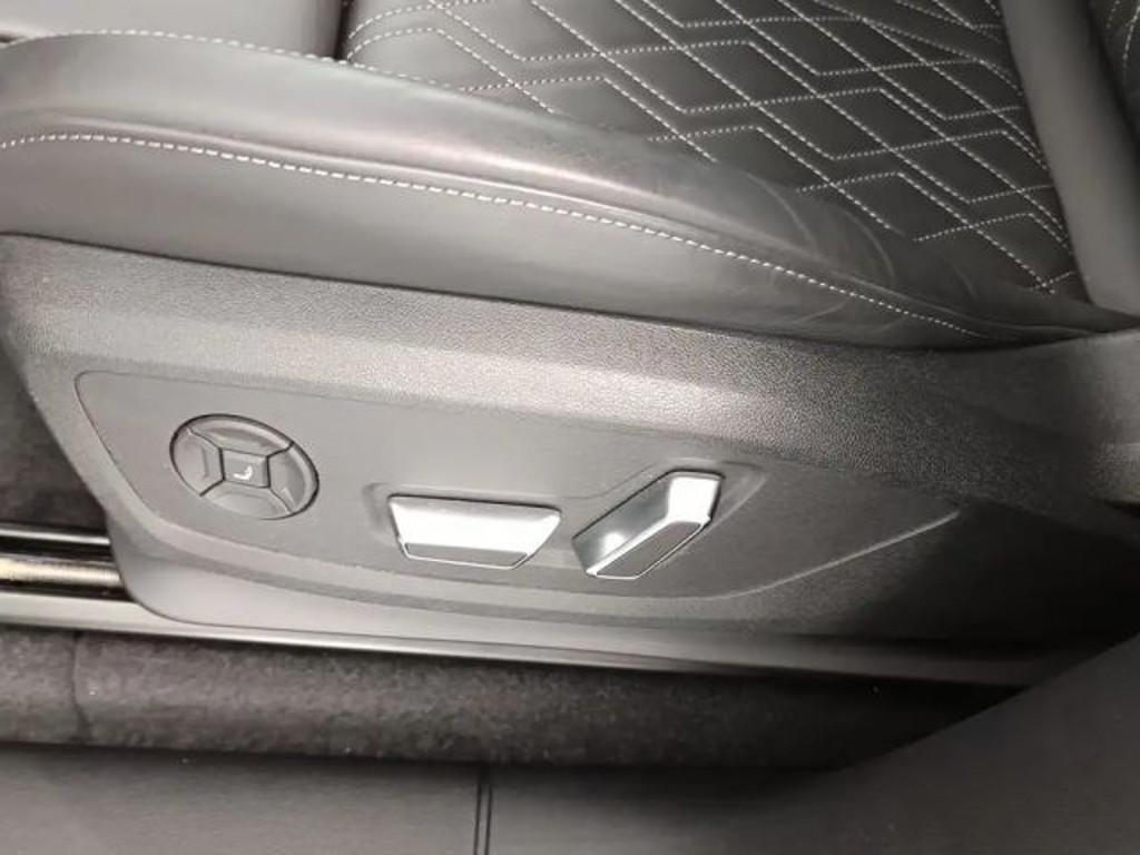Audi SQ6 e-tron