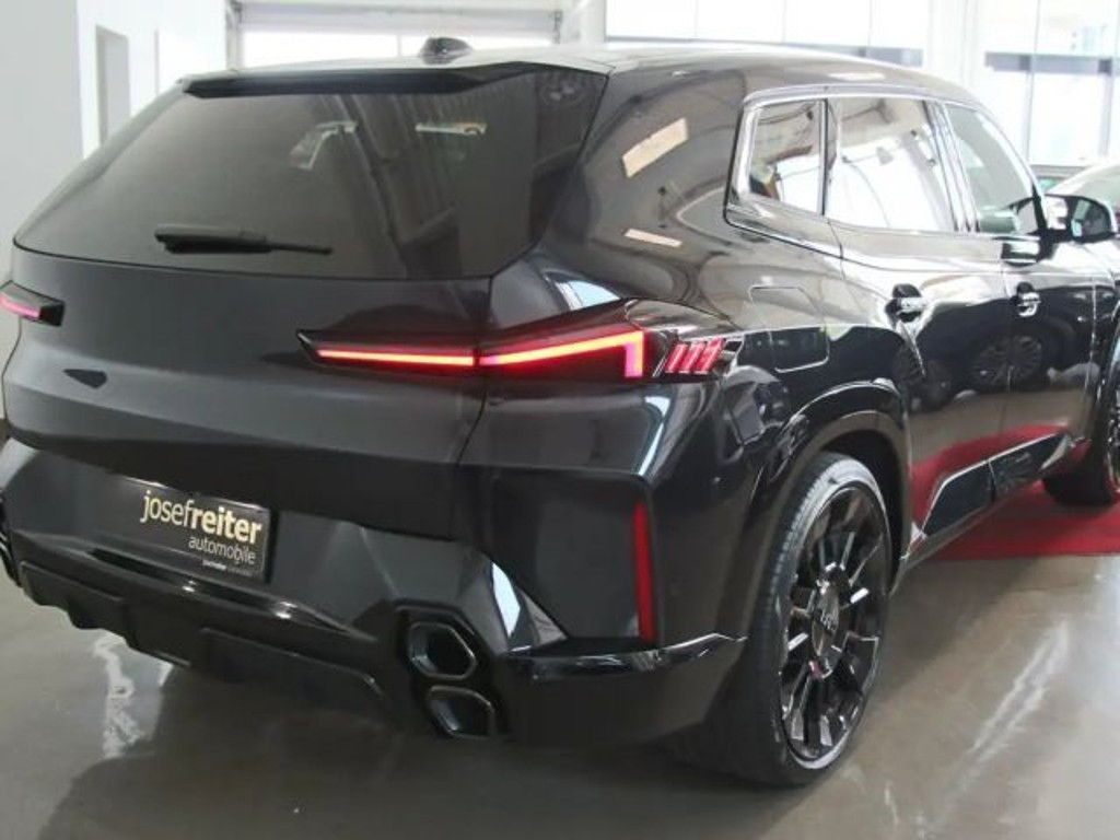 BMW XM
