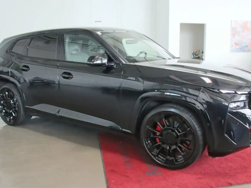 BMW XM