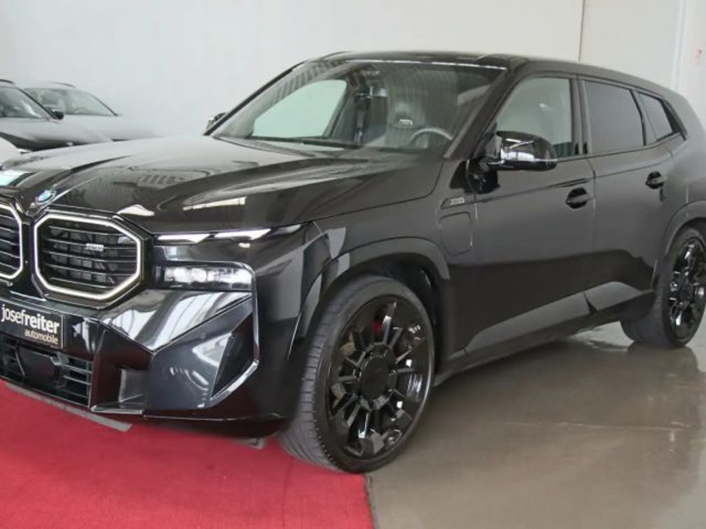 BMW XM