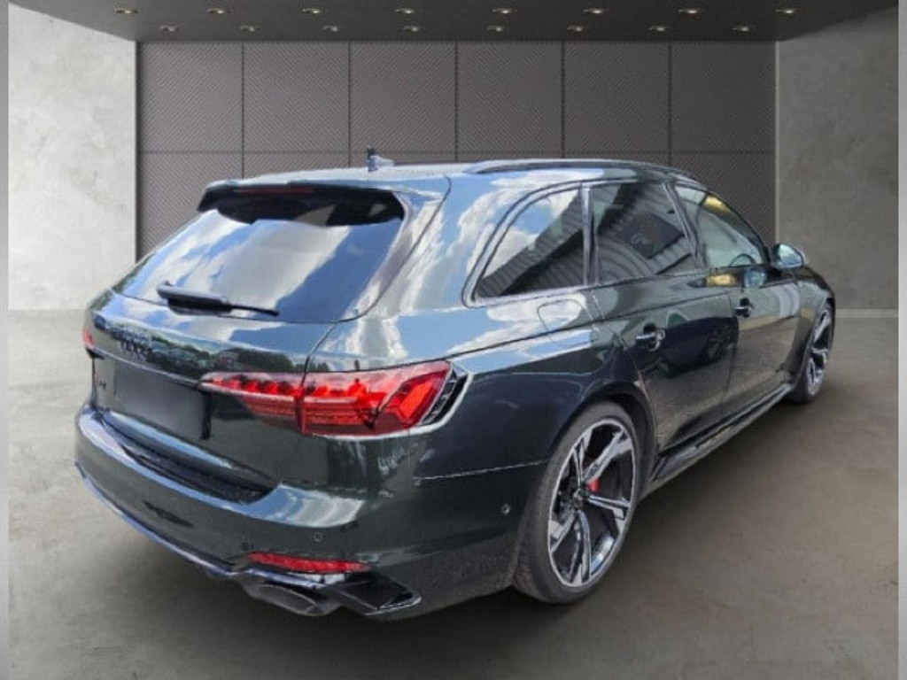 Audi RS4