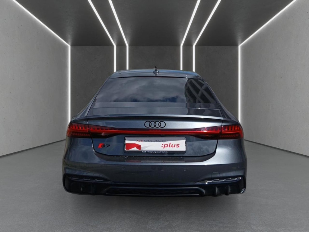 Audi S7