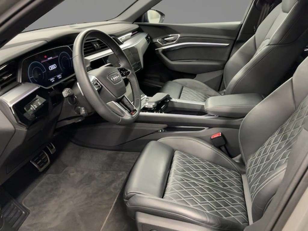 Audi Q8 e-tron