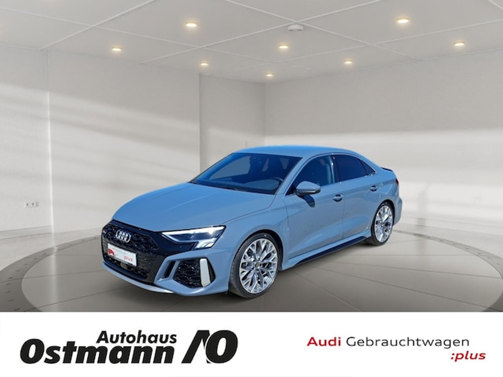 Audi RS3 Sedan Quattro S-Tronic