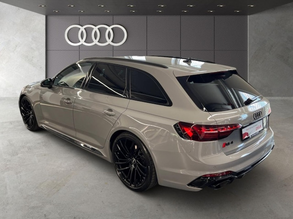 Audi RS4