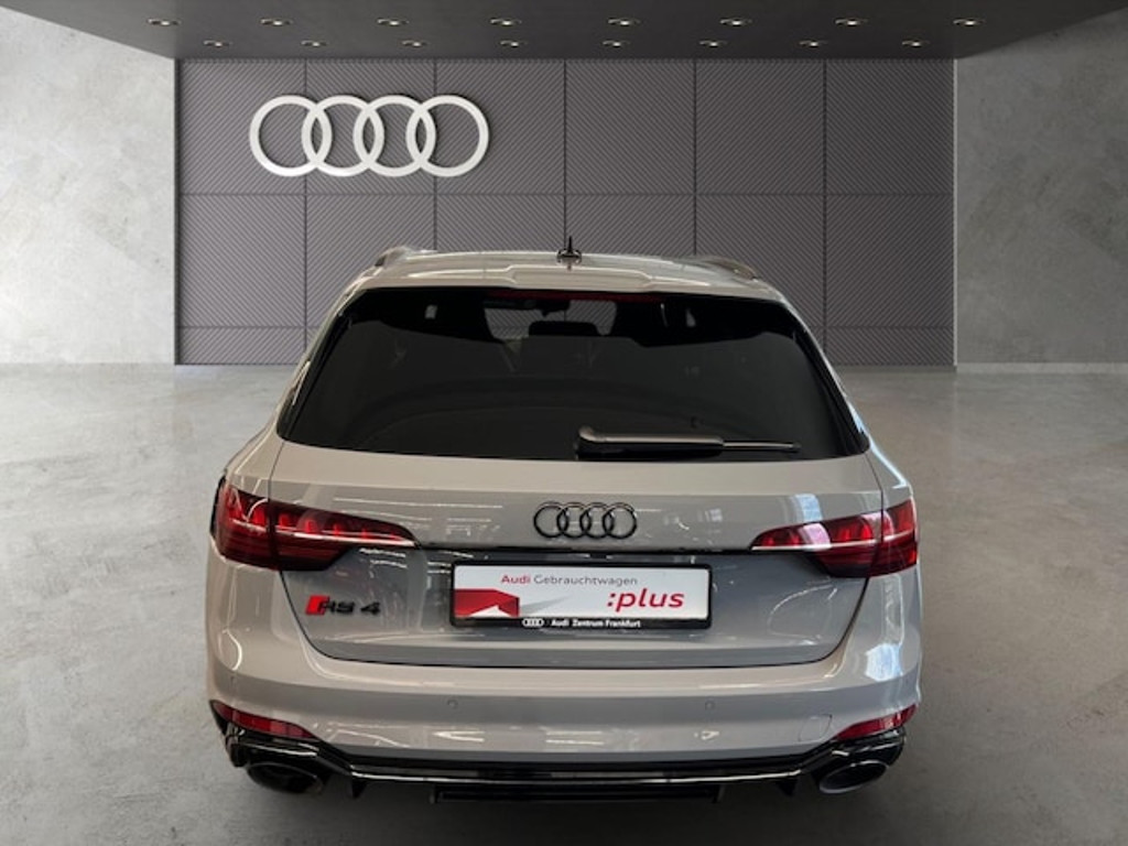 Audi RS4