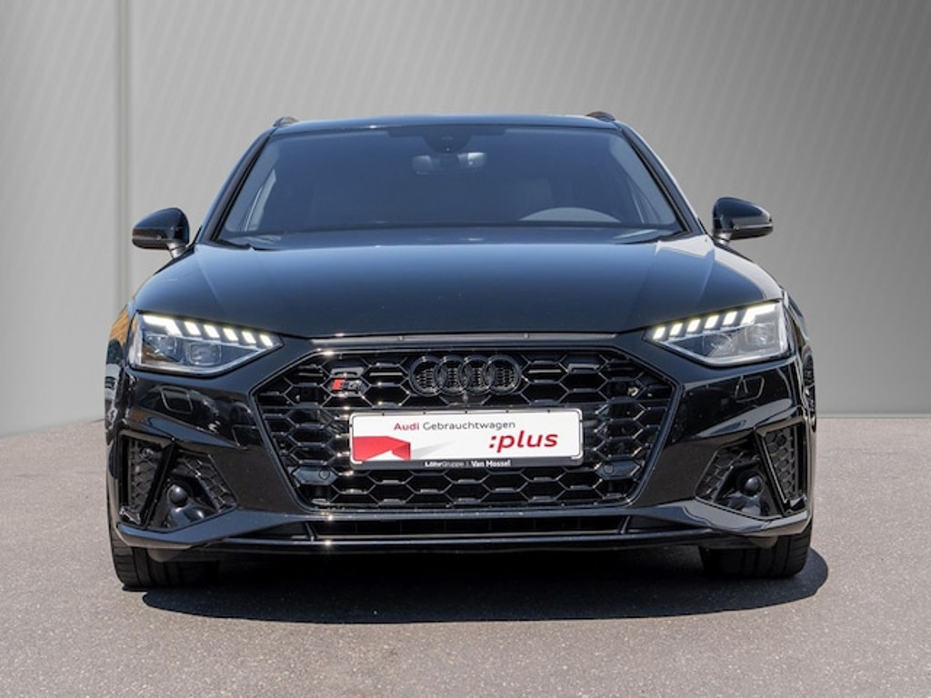 Audi S4