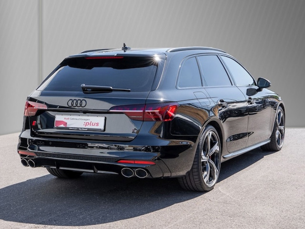 Audi S4