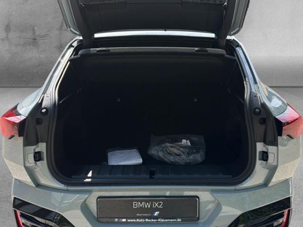 BMW iX2