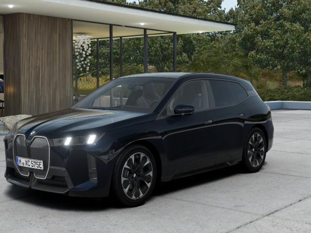 BMW iX xDrive60