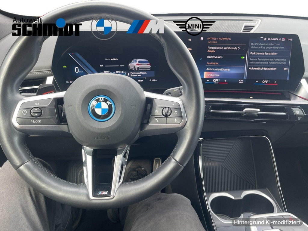 BMW iX1