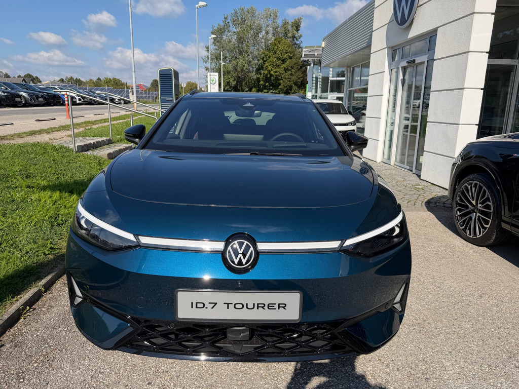 Volkswagen ID.7 4Motion GTX Tourer