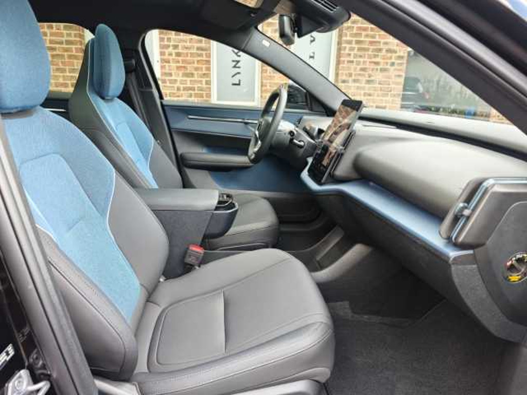 Volvo EX30