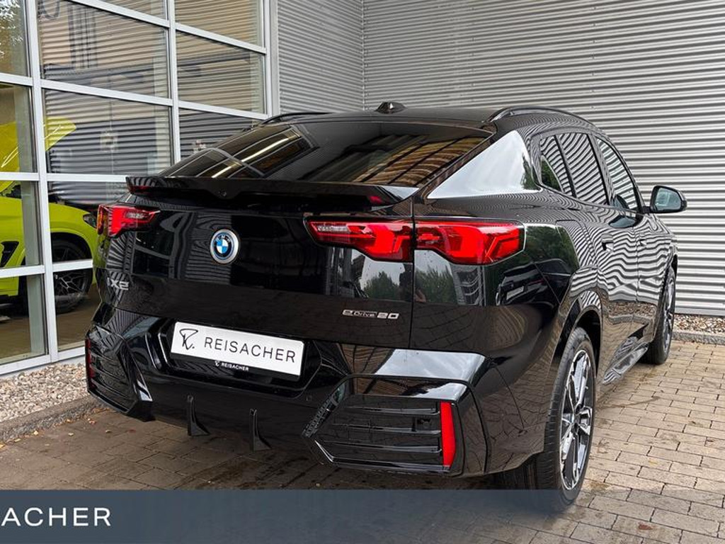 BMW iX2