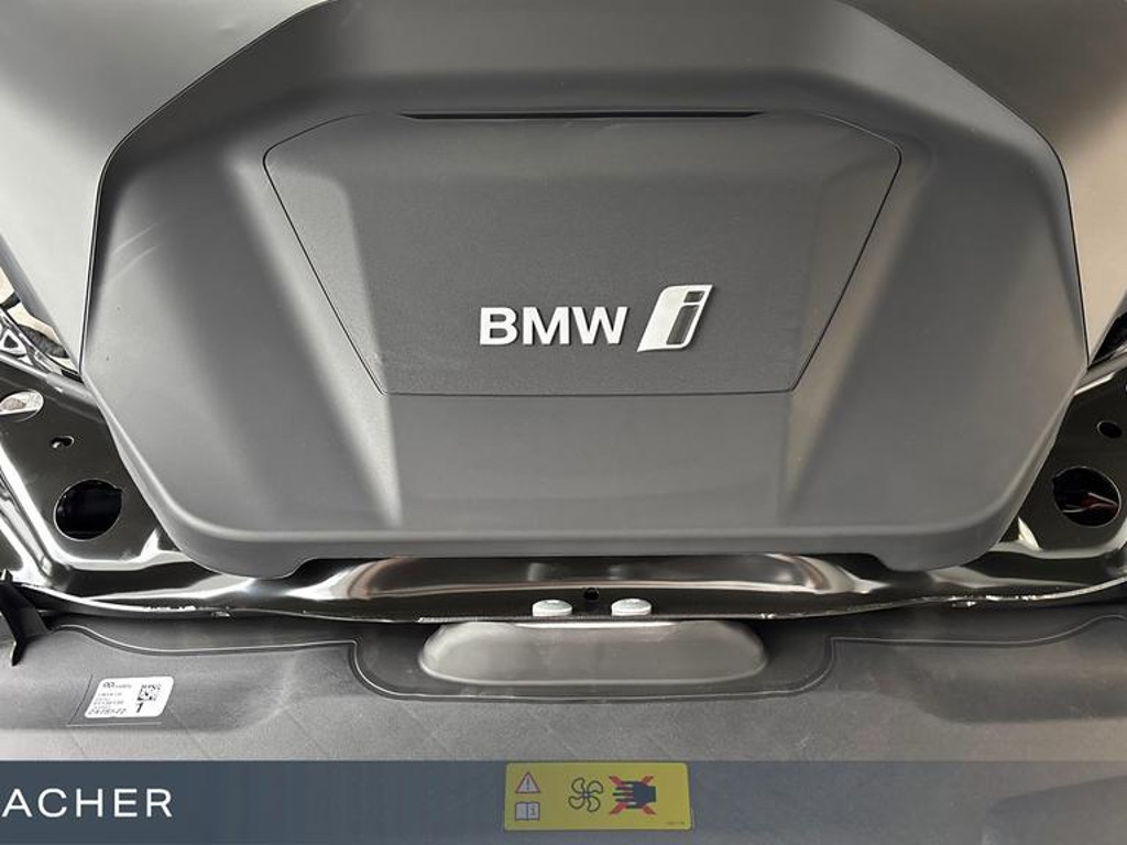 BMW iX2