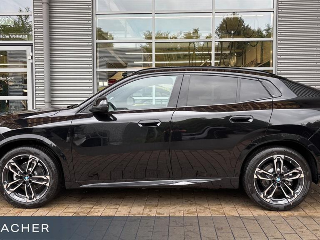 BMW iX2