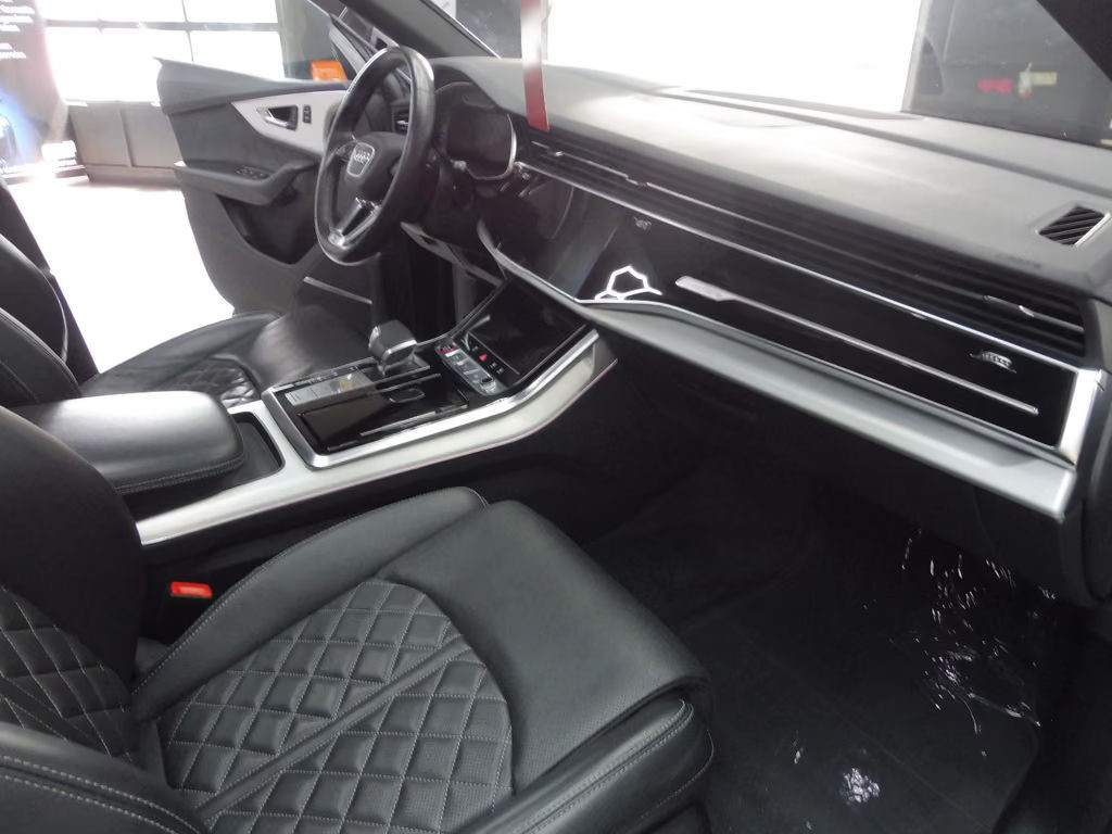 Audi SQ8