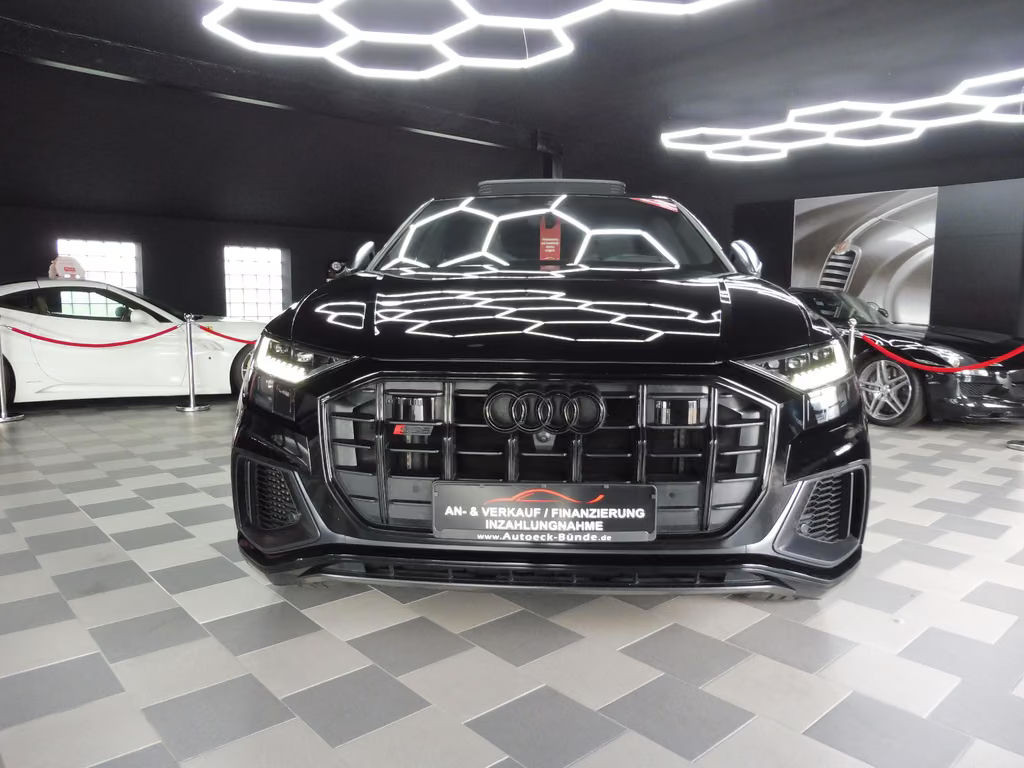 Audi SQ8