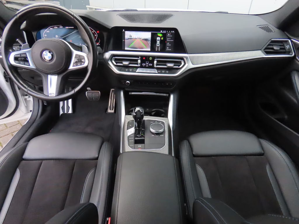 BMW M440