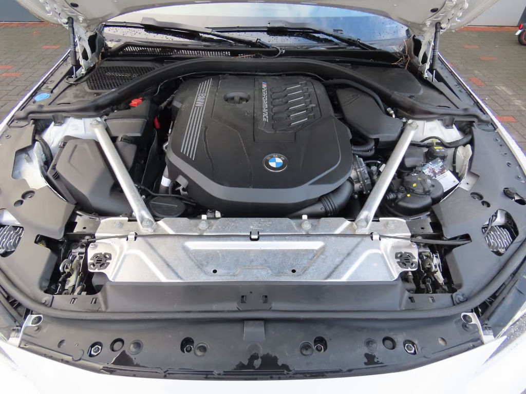 BMW M440