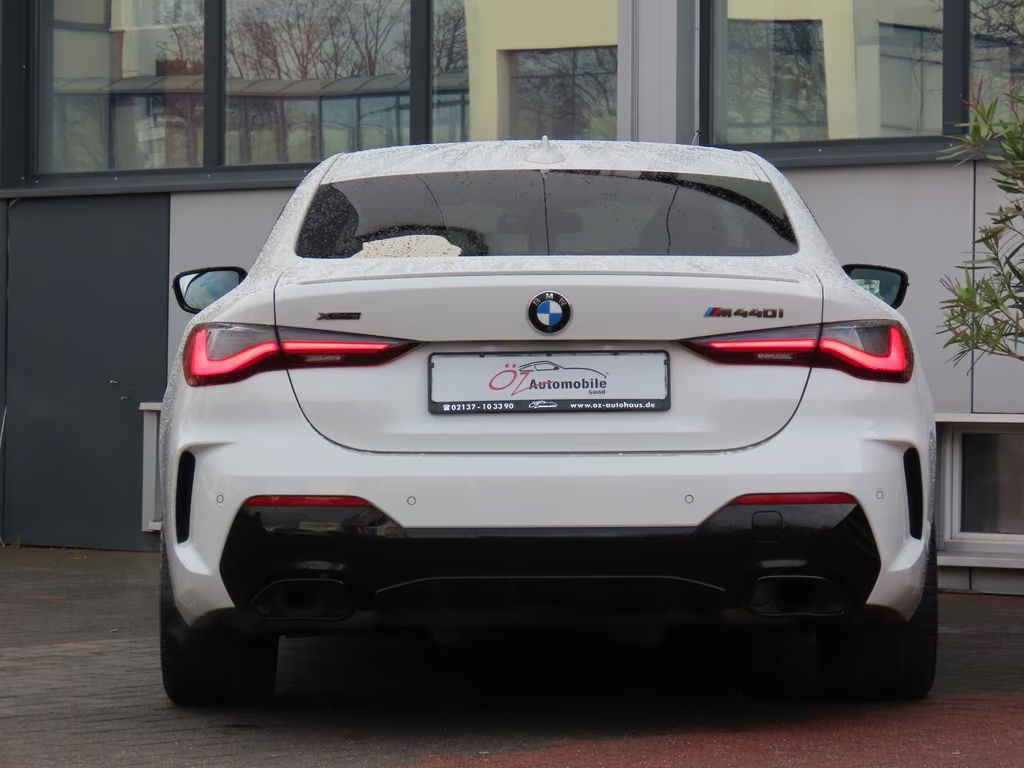 BMW M440