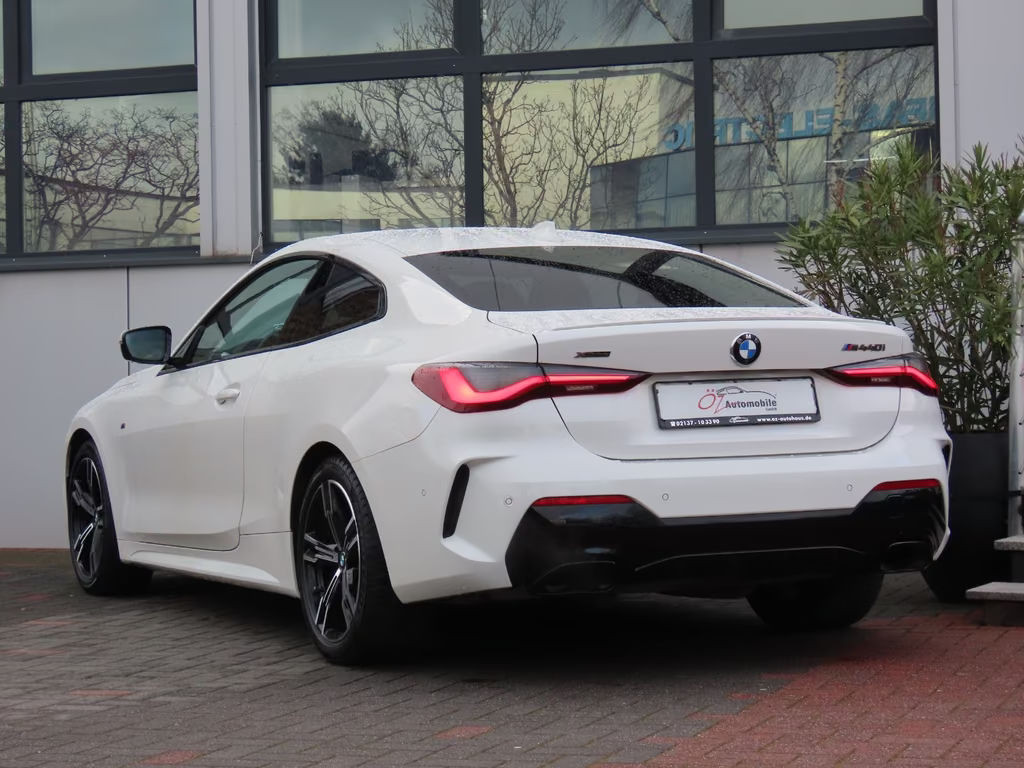 BMW M440