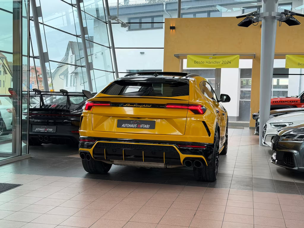 Lamborghini Urus
