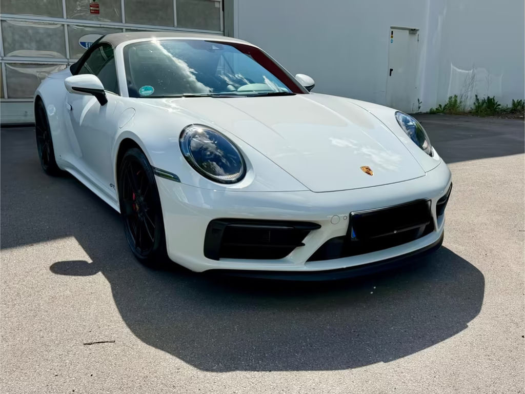 Porsche 911 GTS 4 992 Cabriolet