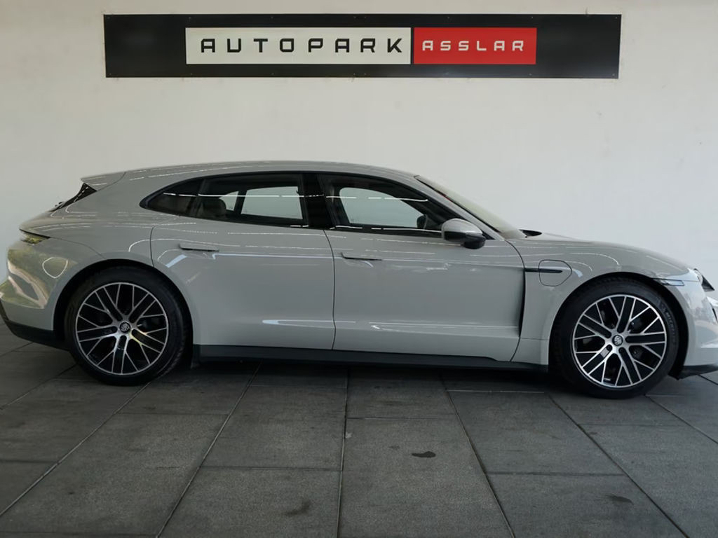 Porsche Taycan Sport Turismo