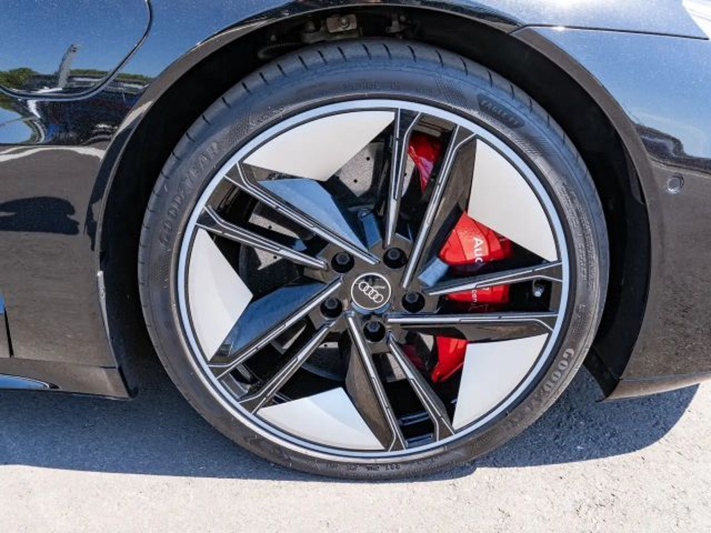 Audi RS e-tron GT