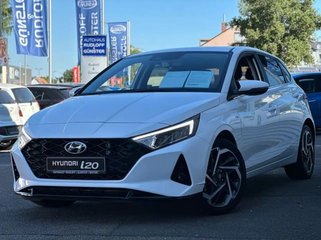 Hyundai i20 1,0 AT NAV/LED/PDC/CAM/CLIMAA/KEYLESS/4SEASO