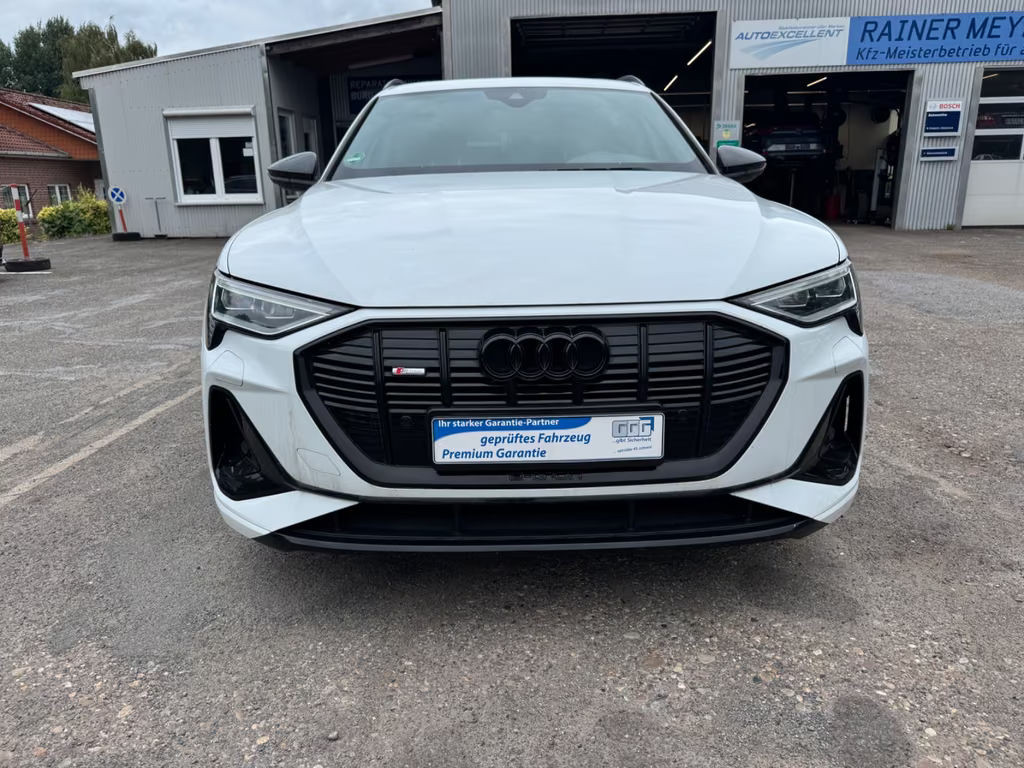 Audi e-tron