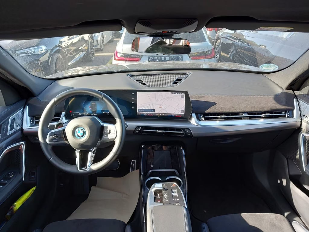 BMW iX2