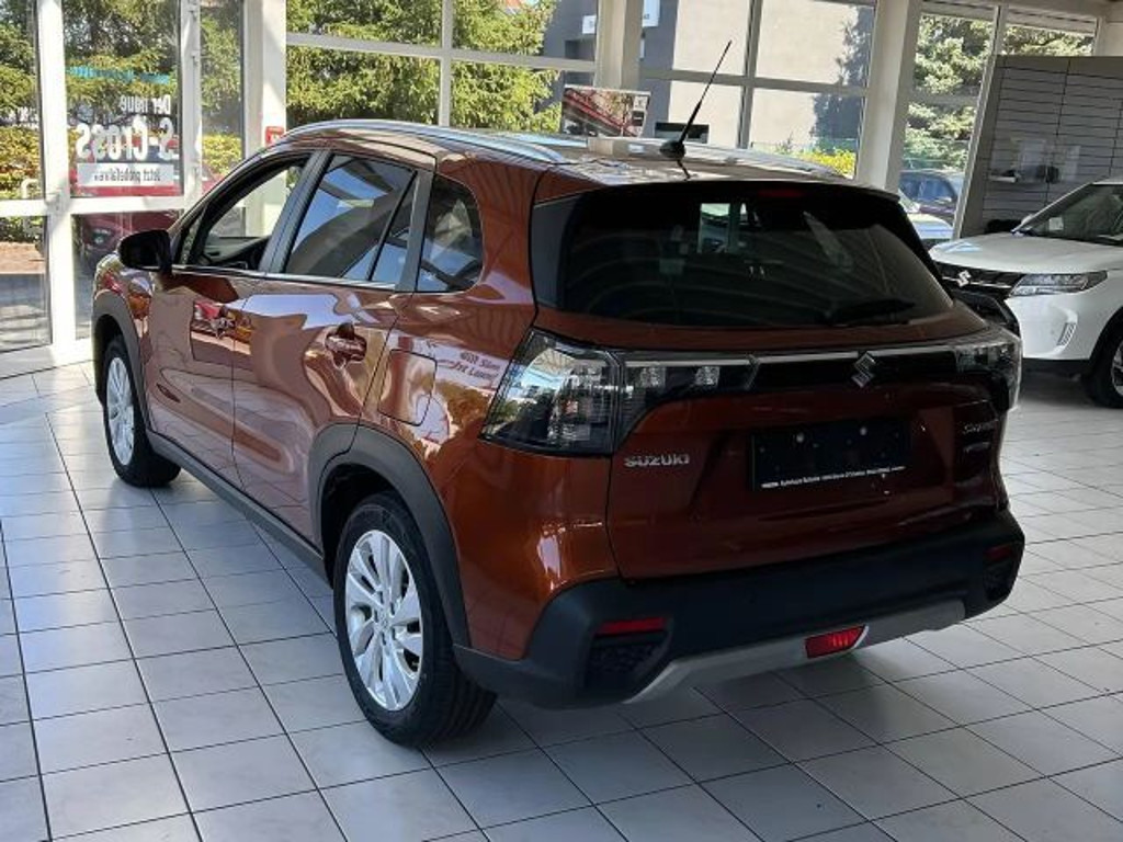 Suzuki S-Cross