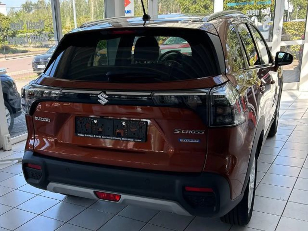 Suzuki S-Cross