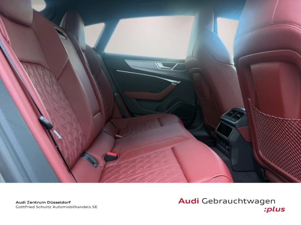 Audi S7