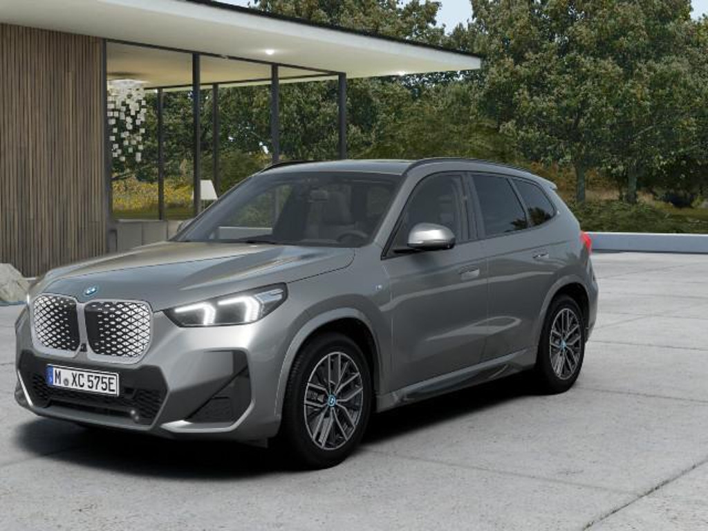 BMW iX1 xDrive30