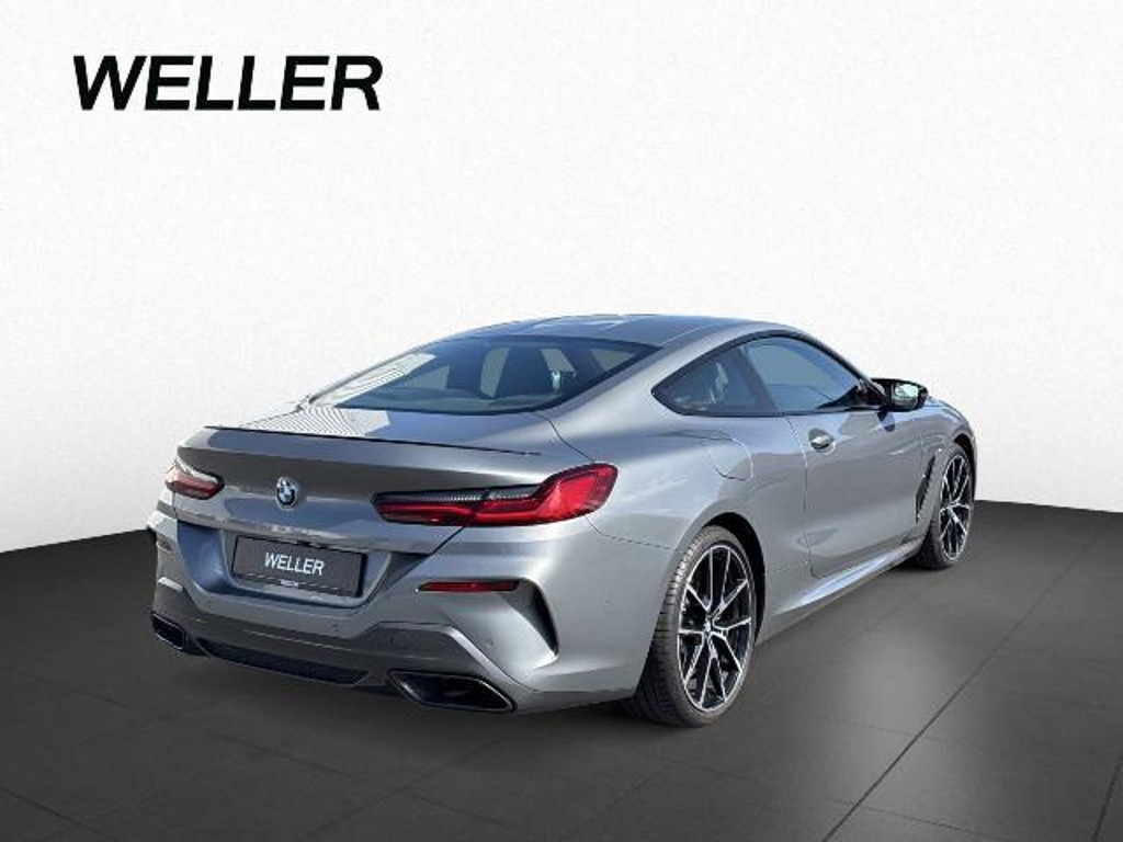 BMW M850