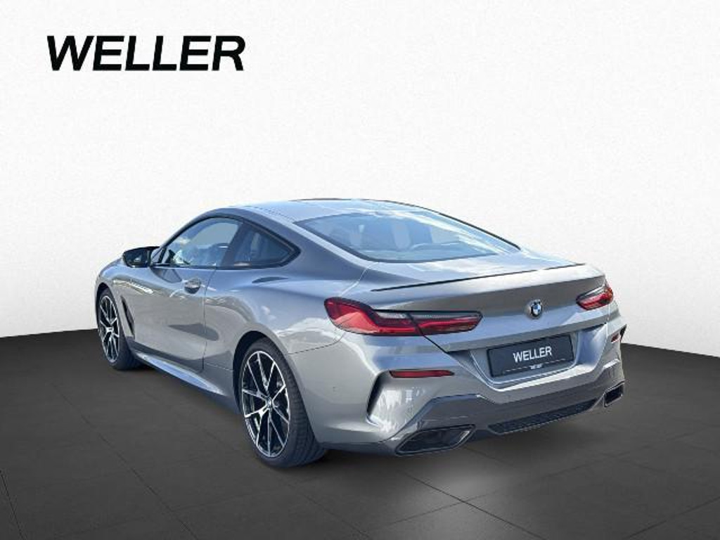 BMW M850