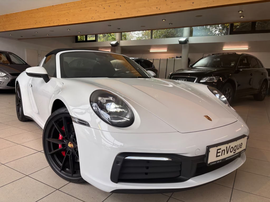 Porsche 911 4S 992 Cabriolet Targa