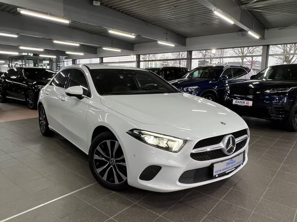 Mercedes-Benz A-Klasse A 220 4MATIC Style