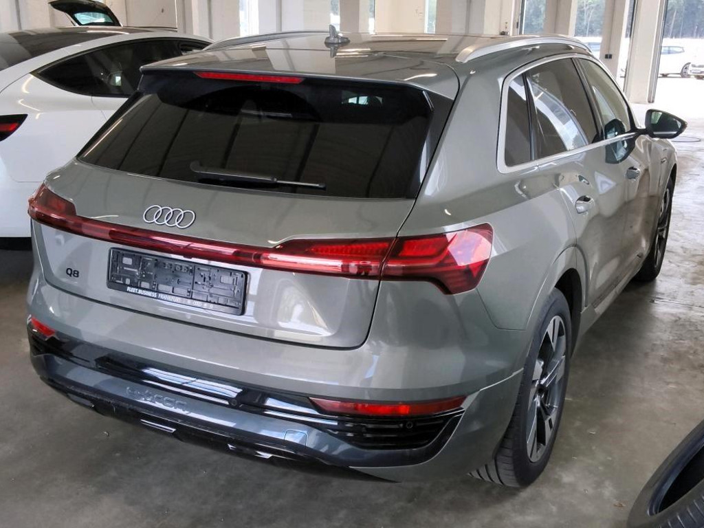Audi Q8 e-tron