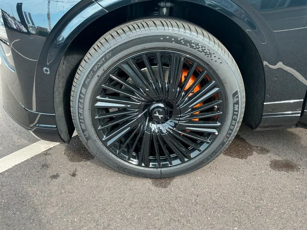 Xpeng G9