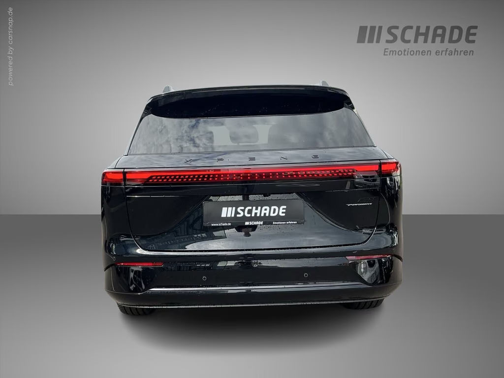 Xpeng G9