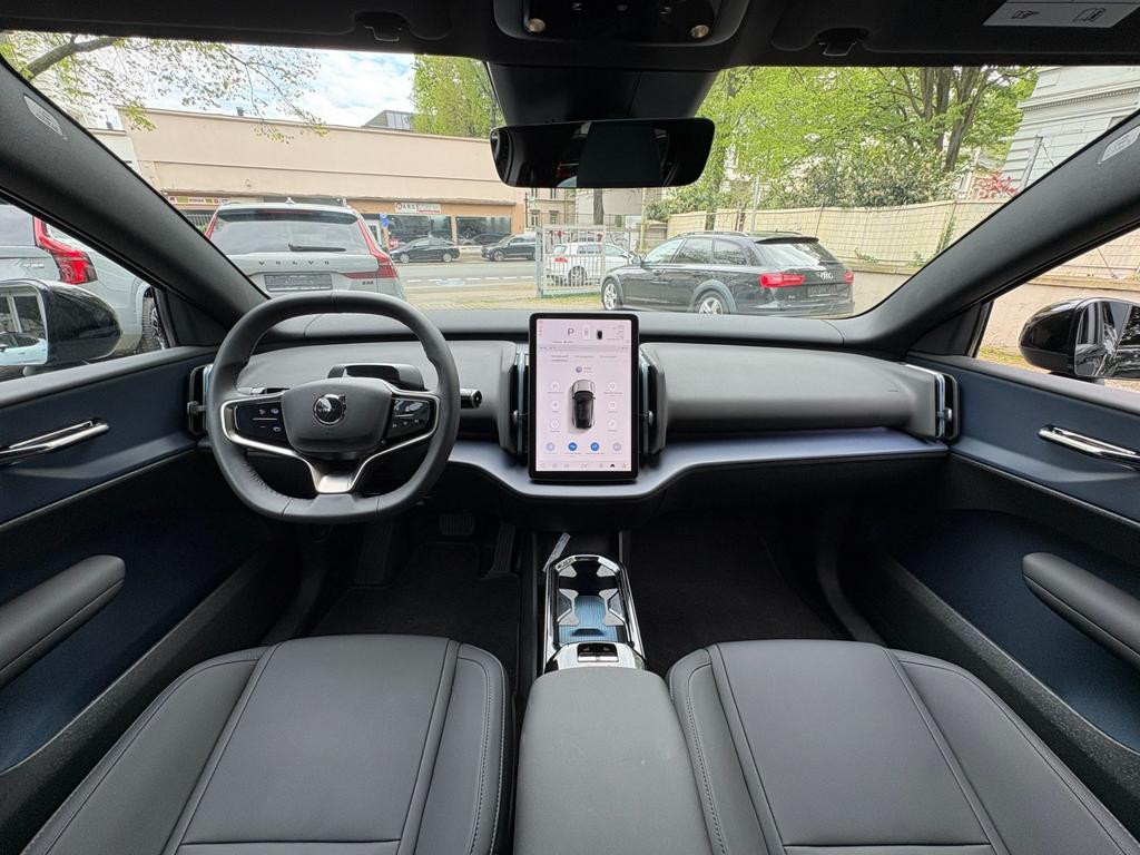 Volvo EX30