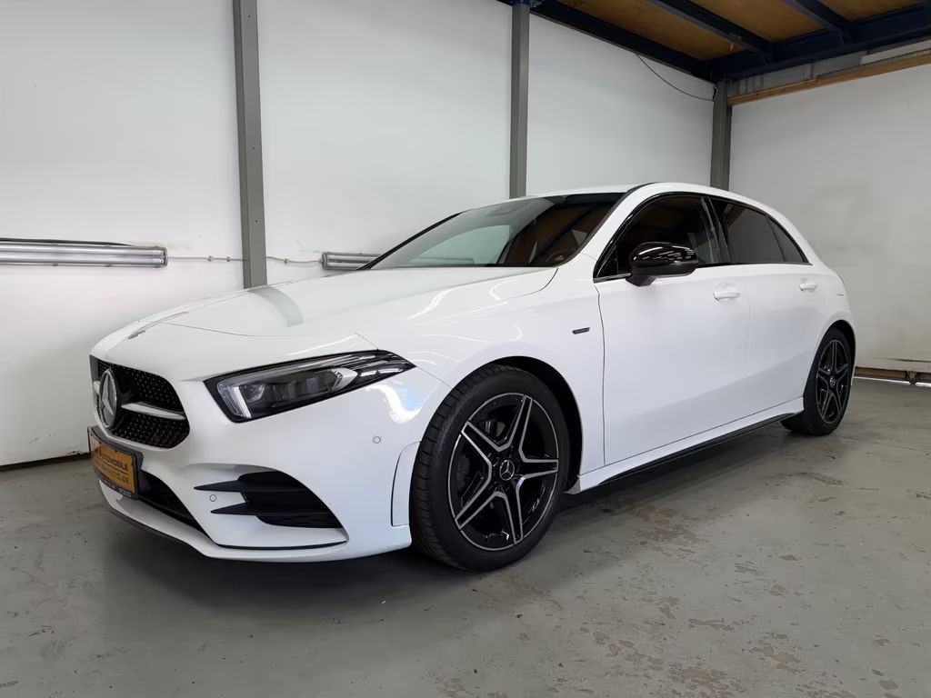 Mercedes-Benz A-Klasse A 180 AMG Line