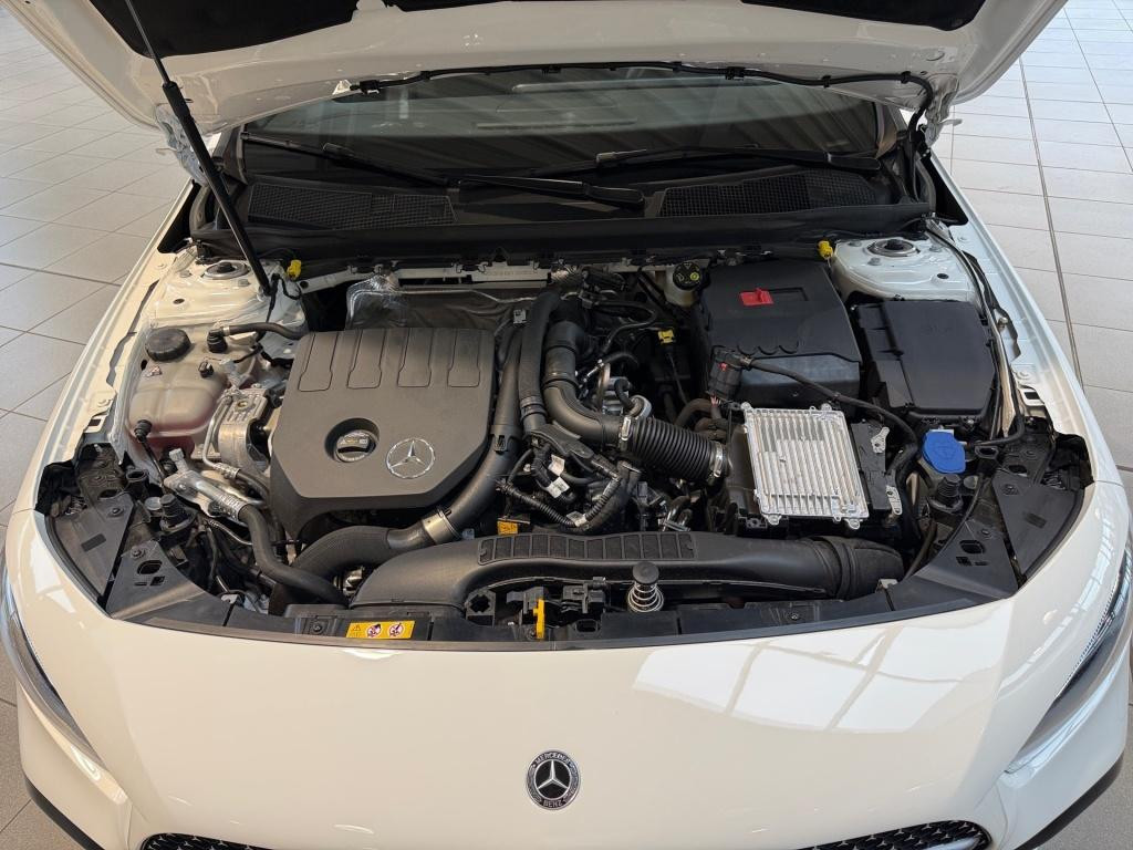 Mercedes-Benz A-Klasse A 200 AMG Line